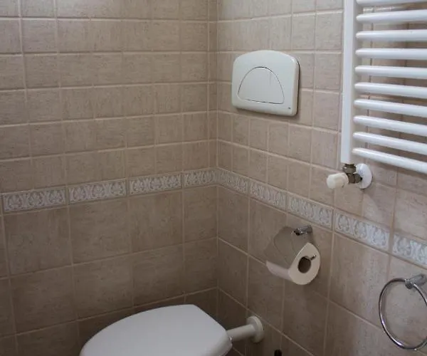 I Giardini Di Edicart Apartman *